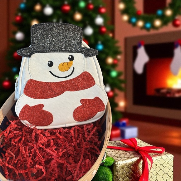 bath and Bodyworks and abaublebar Other - Festive Holiday Basket including 2 Baublebar earrings & Bath and Bodyworks bag